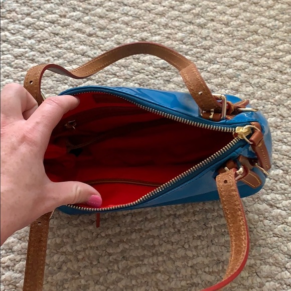 Dooney & Bourke - Picture 3 of 4